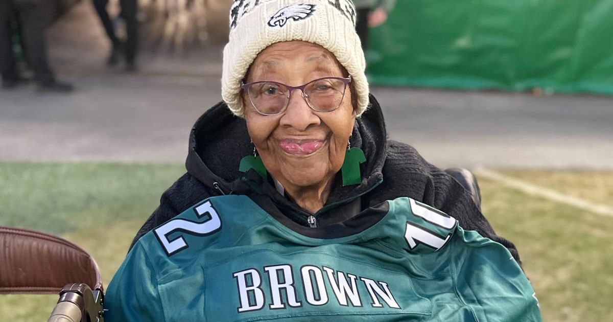 eloise brown 102 eagles fan mc 250204 03 60e330