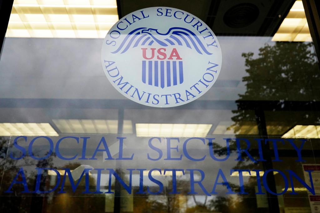 AP Poll Social Security 60686 1