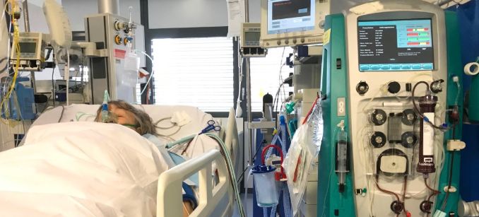 Kidney patient in ICU
