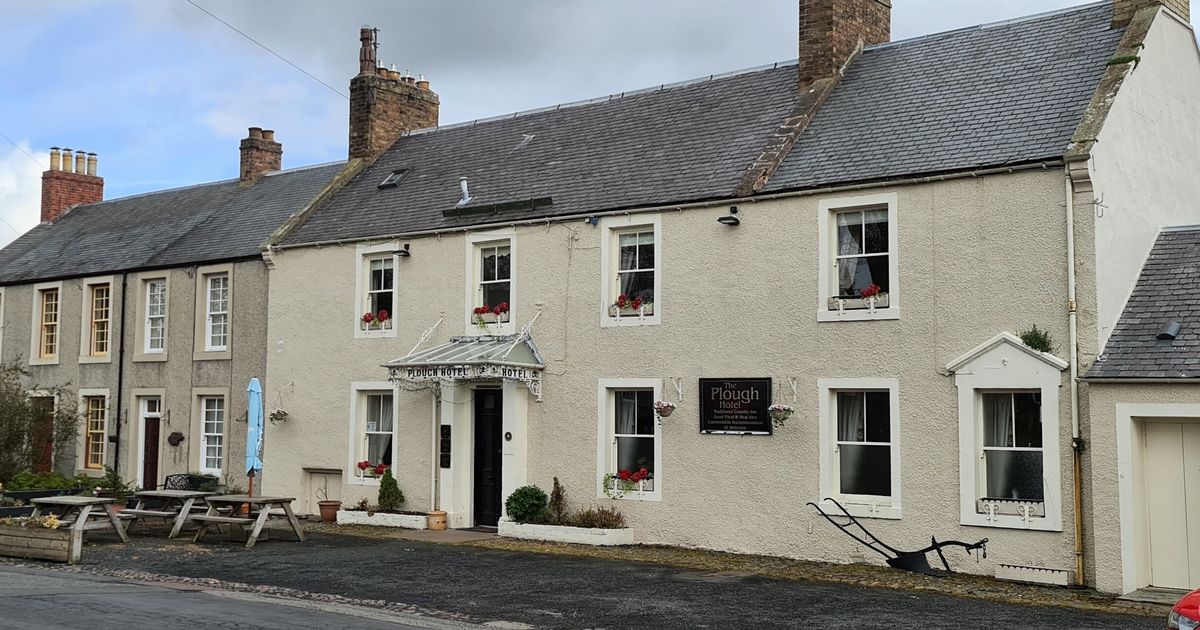 0 Plough Hotel Yetholm