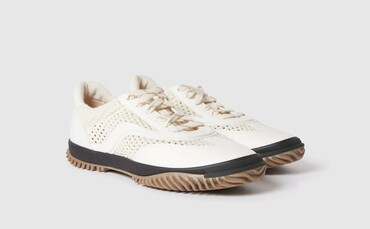 Stella McCartney trainer 370x229 1