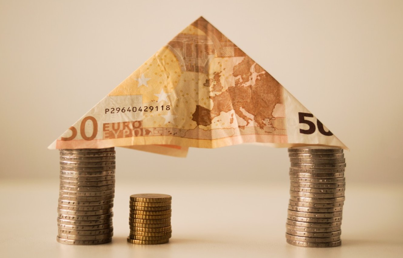 euro note cash budget investing investment trading finance esg stockmarket 1
