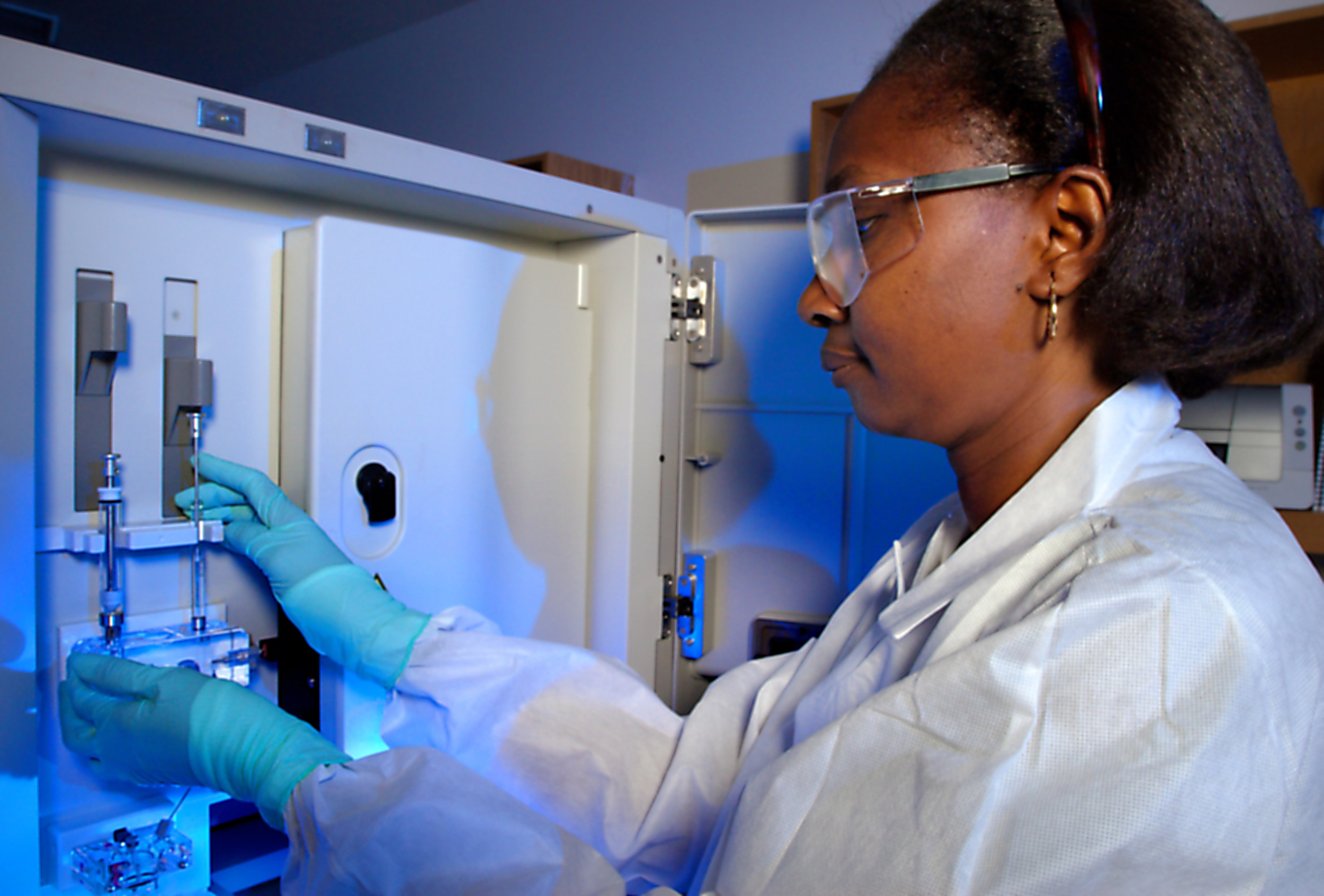 photograph dr karidia diallo working