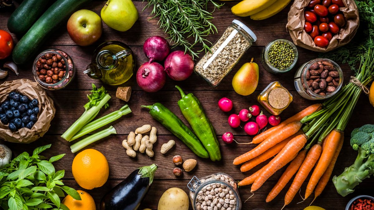 108168365 1751901851906 gettyimages 1277510906 veganfood 5