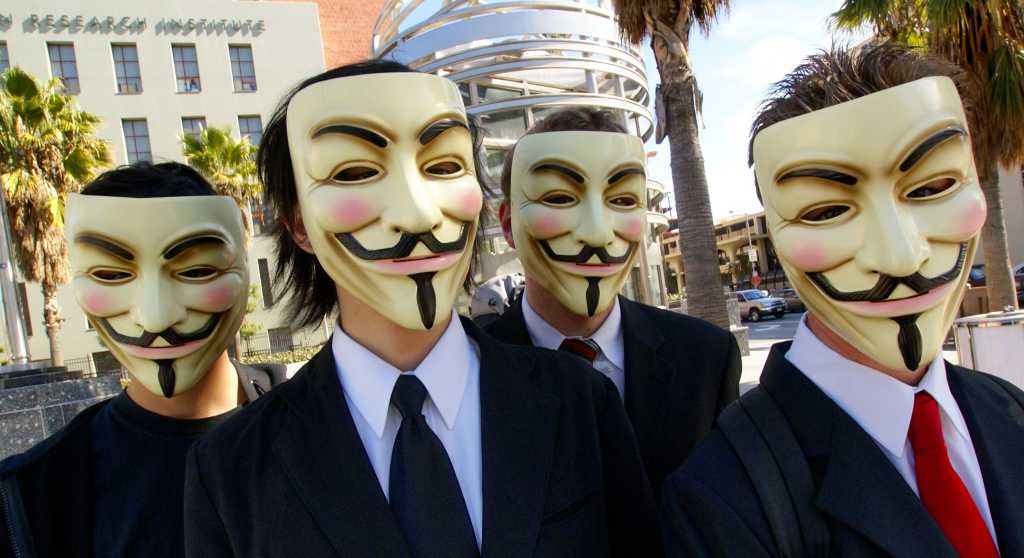 4018077 0 29314800 1751891014 anonymous masks 100534354 orig