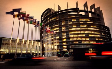european parliament strasbourg 370x229 1