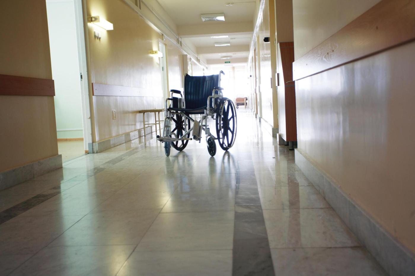 202504270400MCT PHOTO US NEWS SRS ELDERCARE CAMERAS DMT 687eb3