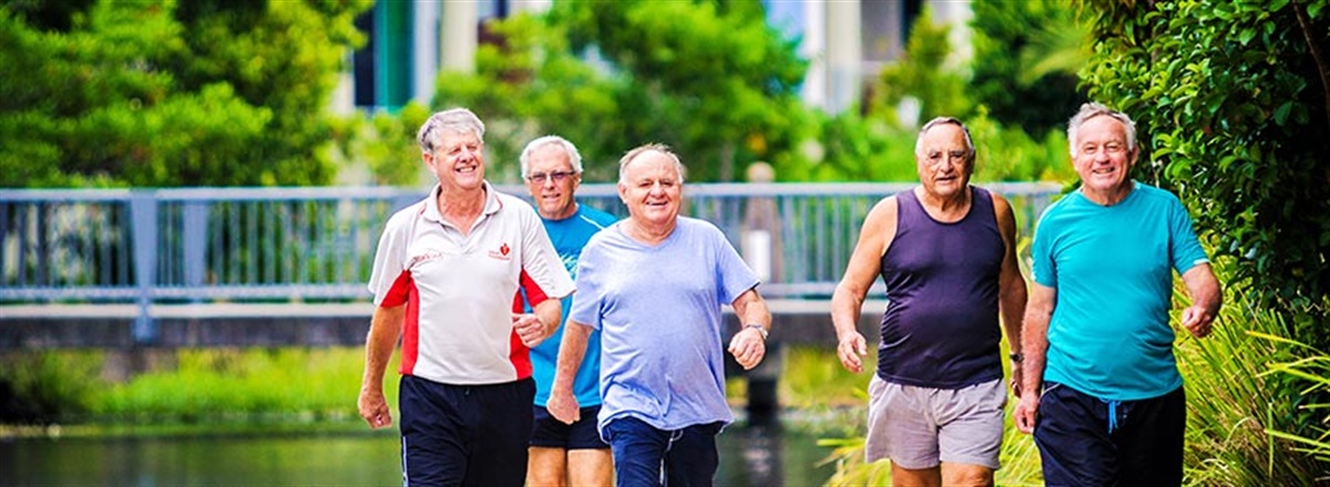 900x330 men walking