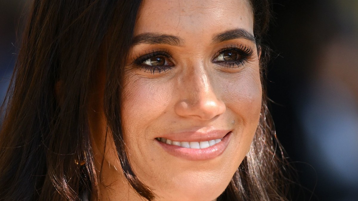 a939d46579f0 meghan markle headshot
