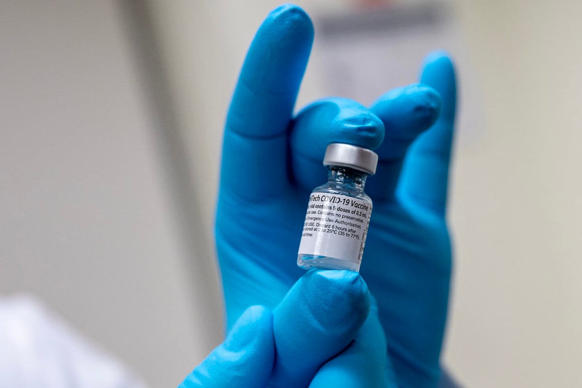 michigan faces confusion as fda restricts covid vaccine to over 65s and high risk groups during kennedys controversial tenure 9
