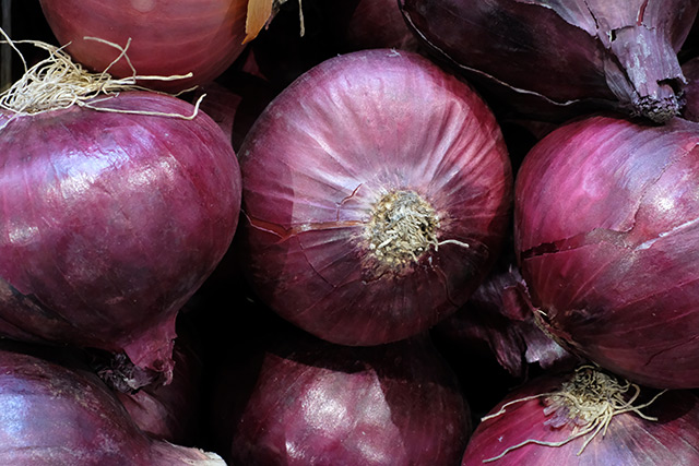 red onions 4