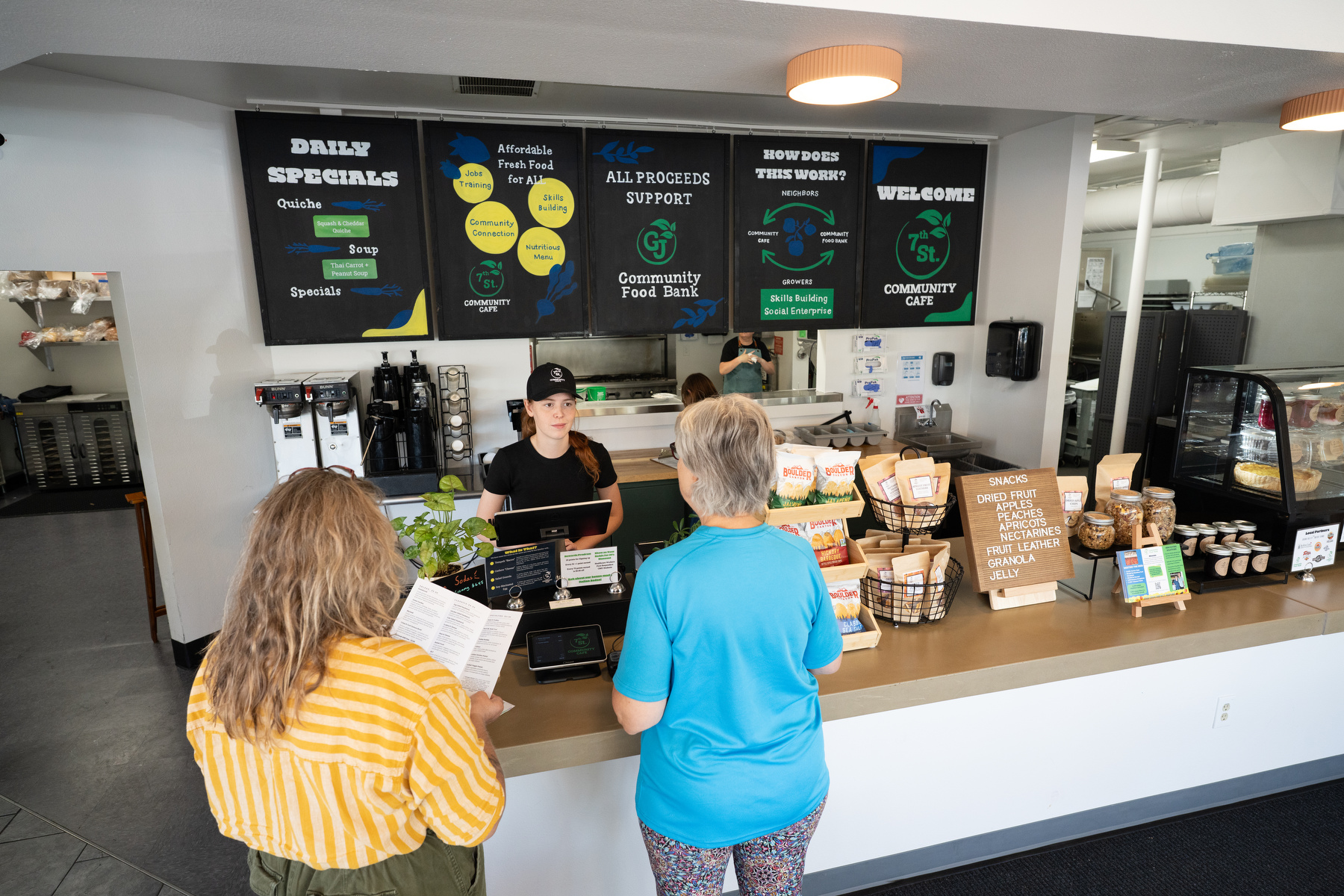 20250908 community cafe hwv008