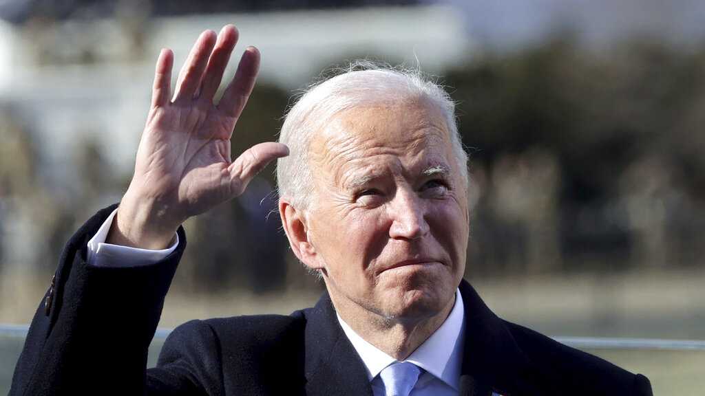 ap joe biden waves 1611163888
