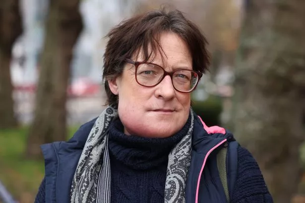 0 Michelle Cummins 1