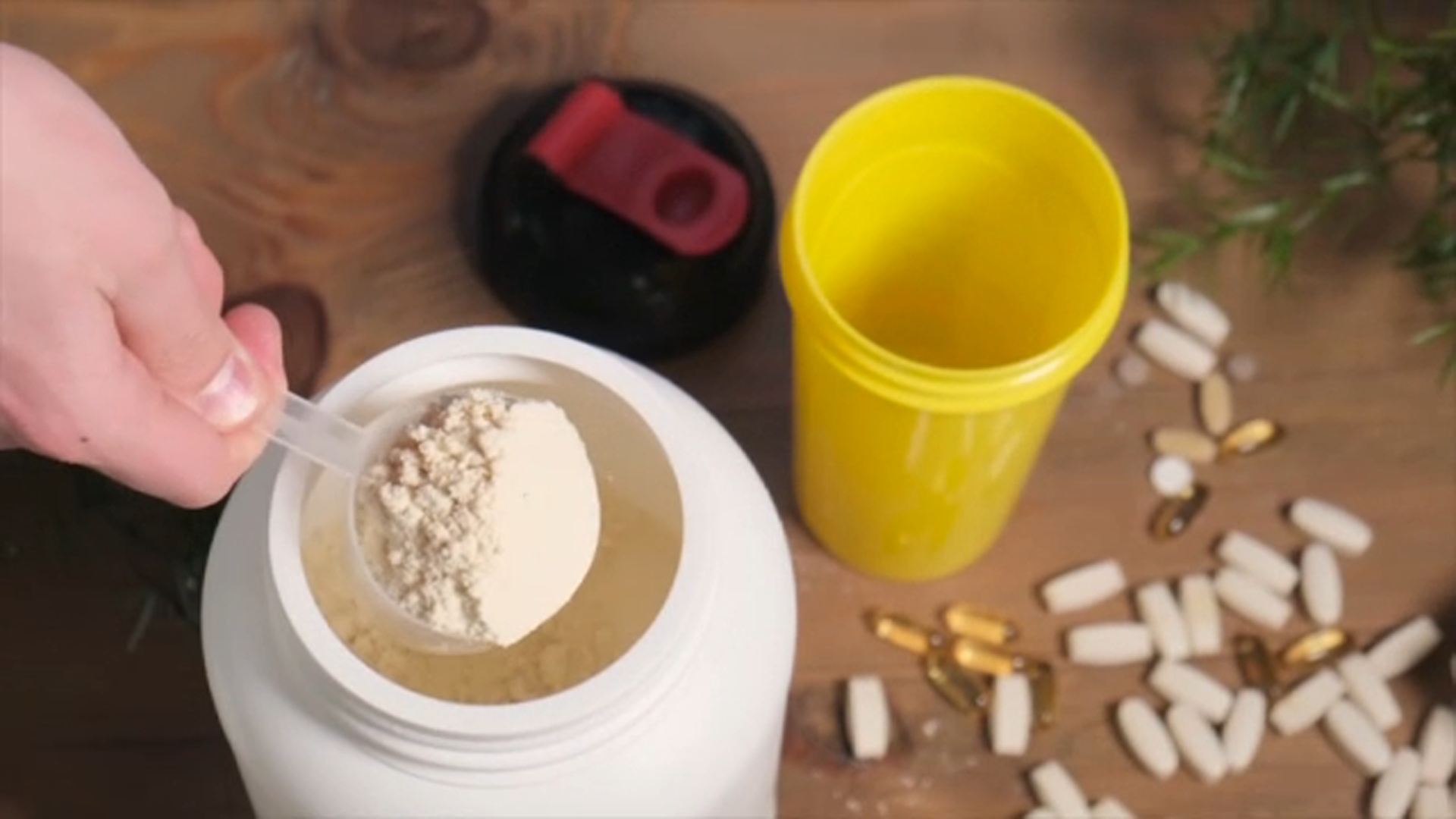 From shakes to Pop-Tarts: Why everyones talking about protein and what you should know 1 18133707 protein powder clean TN img