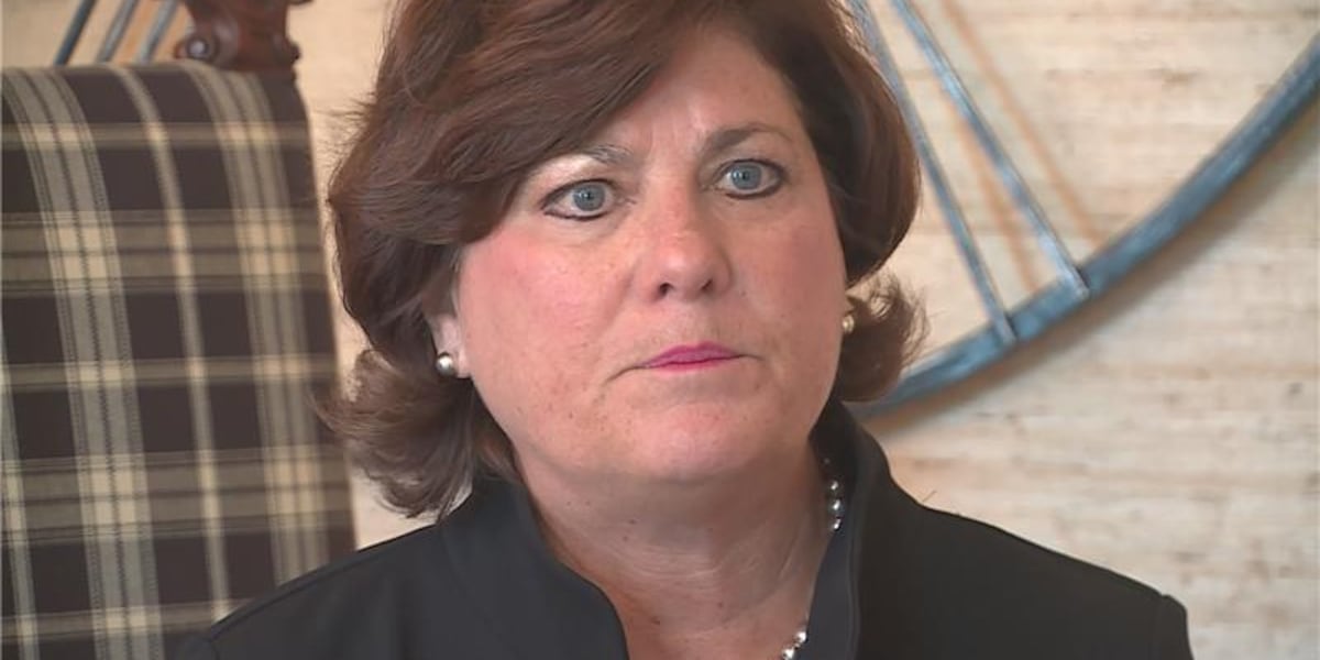 Retirement set for St. Louis Lambert International Airport director - First Alert 4 5 2G26NJR37JFSNDH4JIHU3WEJWA