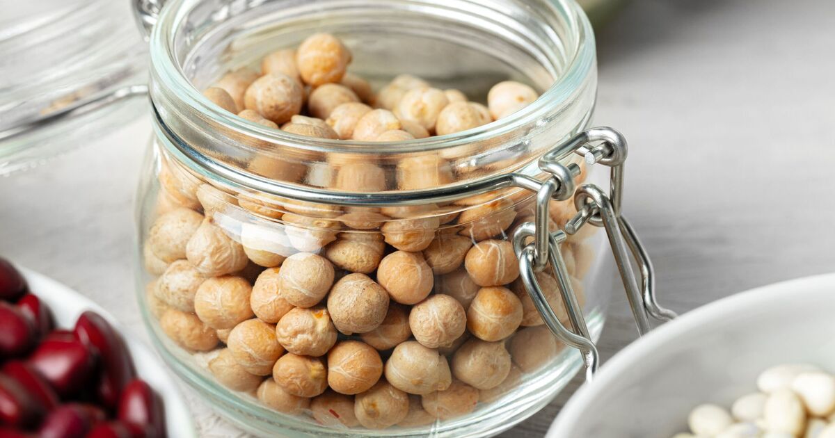Everyone who eats chickpeas issued never do this advice - Daily Express 1 6571221