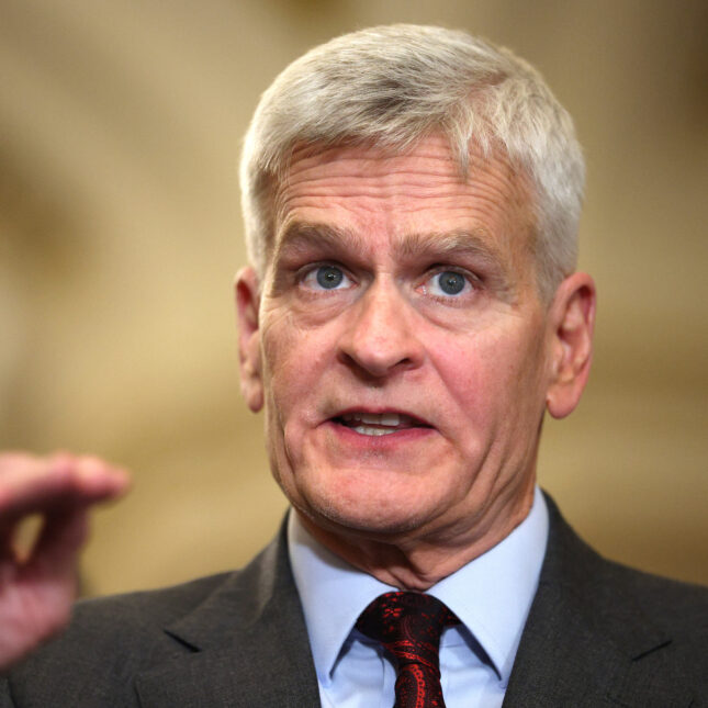 STAT+: Cassidy drops into Liver Meeting to talk of shutdown, insurance overhaul and vaccines 3 GettyImages 2204590121 645x645 1