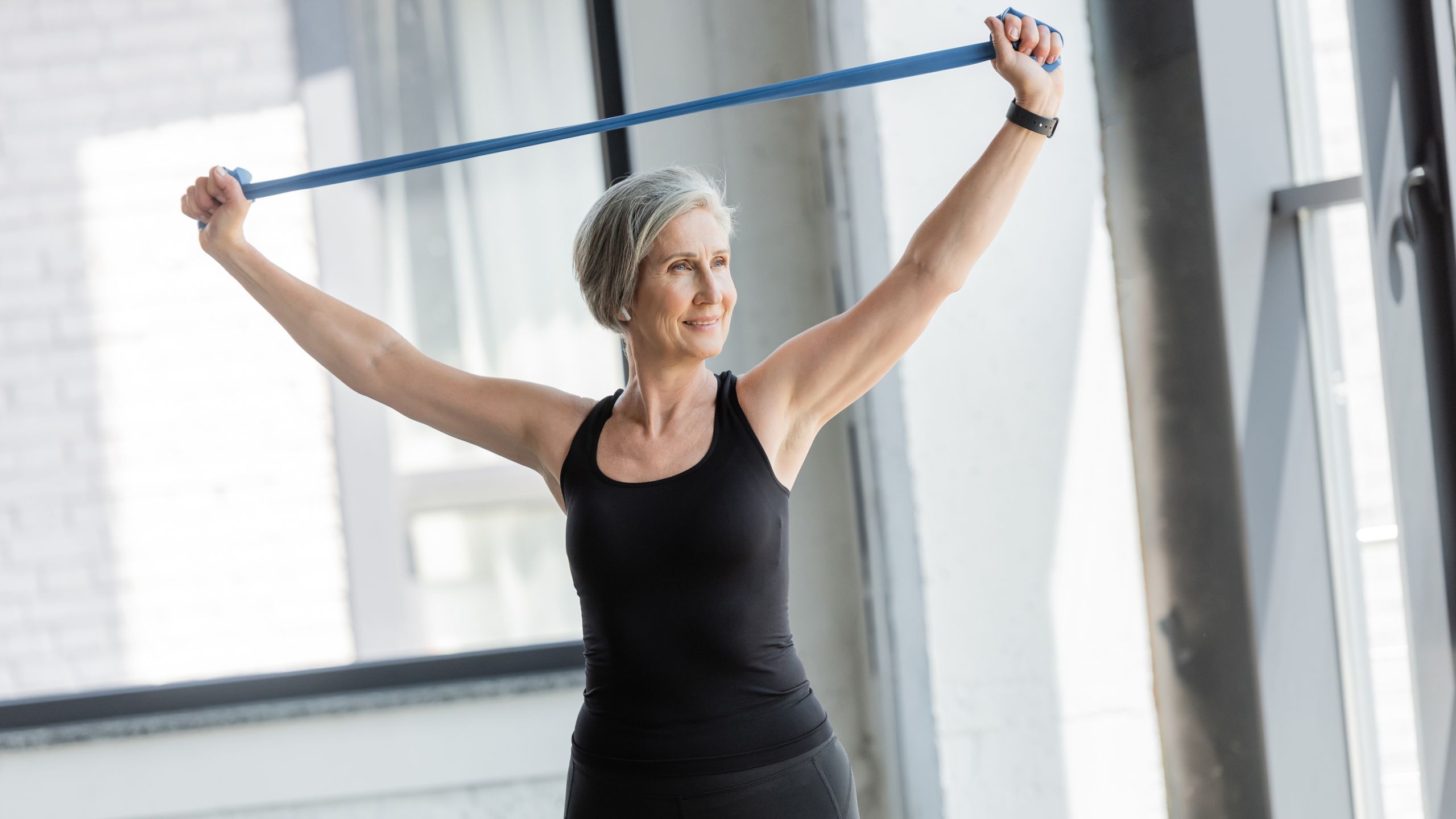 This workout protects your joints while building strength: Heres a trainers 15-minute resistance-band routine for getting stronger over 70 - Toms Guide 1 V2mrY8qzGXocPrcV3pGnYd 2560 80