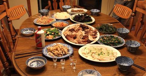 Area food distribution for holiday ingredients, meals - www.thephoto-news.com 5 thanksgivingmeal 4 9803644 20251103134940