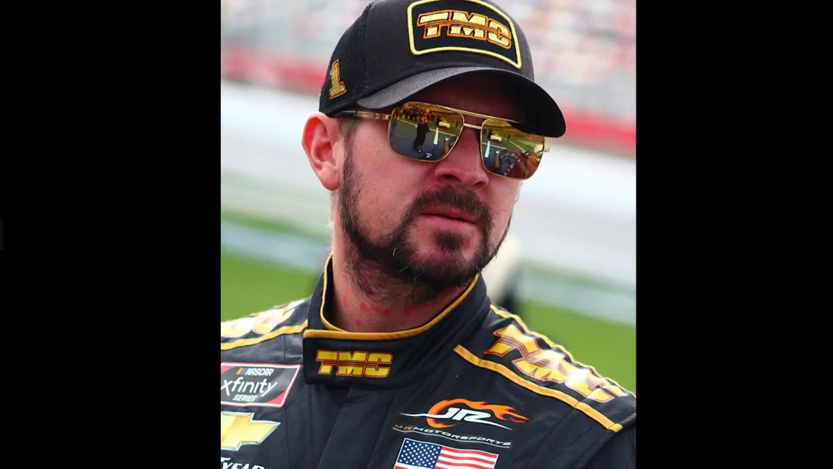 Former NASCAR Driver Michael Annett Dies at 39 1 3136c6391a813a356096afedb629b485