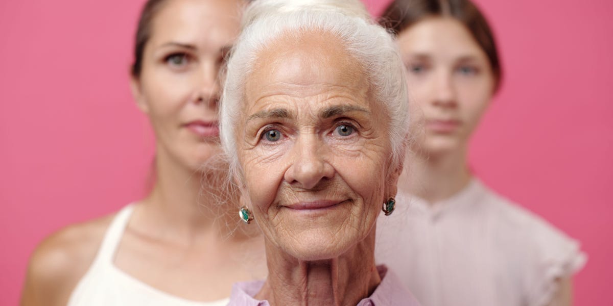 694b158b04eda4732f2e12d8