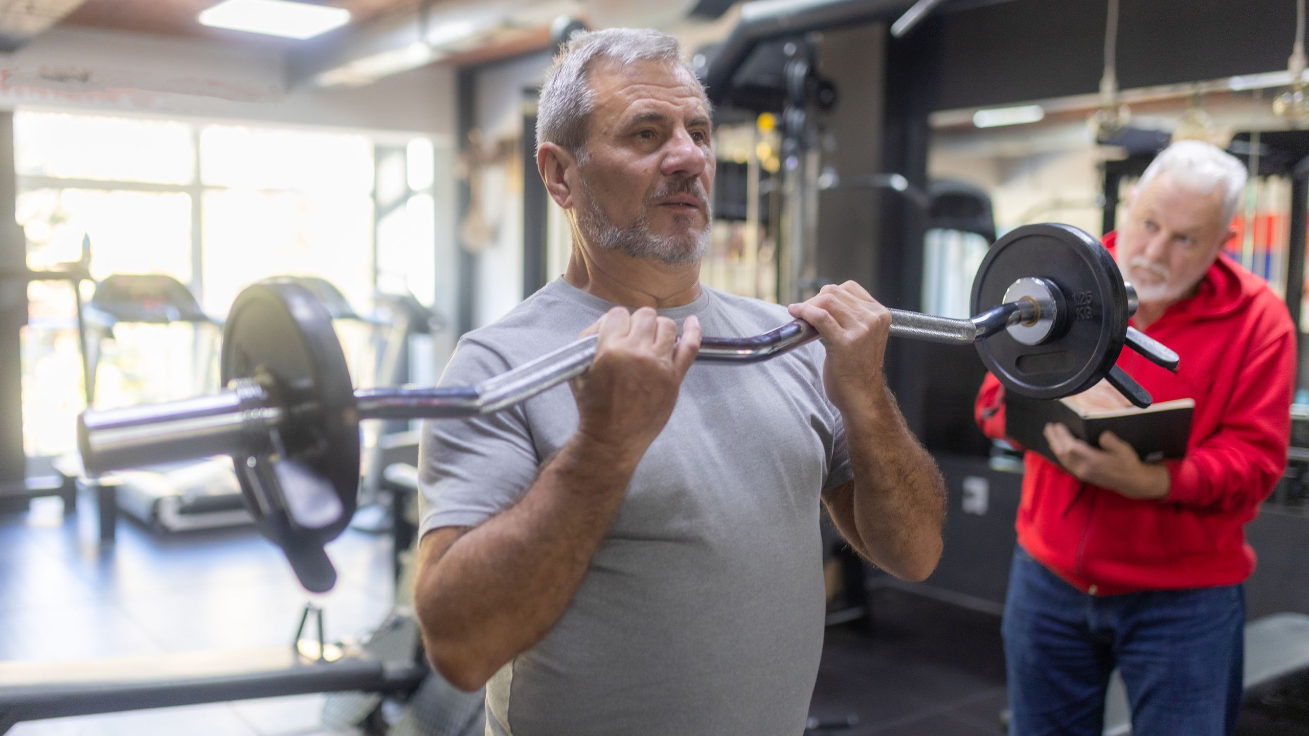 This is how a 50-something trainer changed how he lifts weights to protect his joints - Fit&Well 3 fNgdkmh2FTQnca7QaZDwGR 2560 80