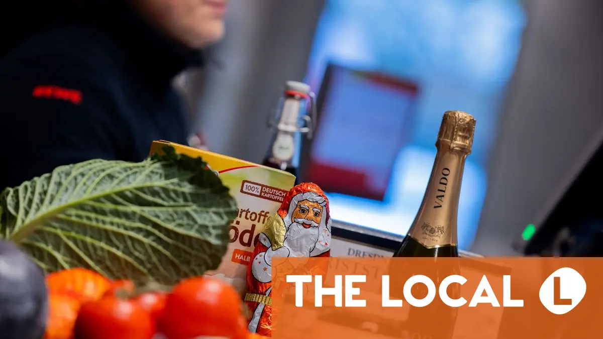 watermarks logo 496376441