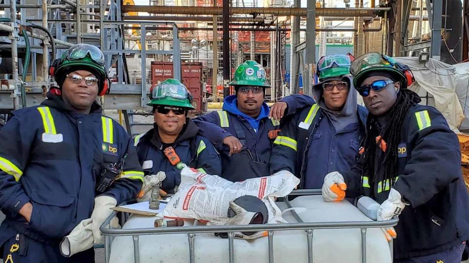 2b930b17732ab24e786e1df152fe0ffd