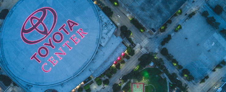 Unsplash Alexander Londono toyota 1