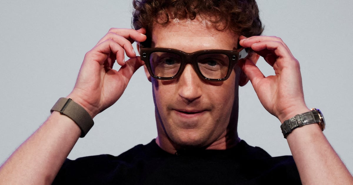 Meta targets AI wearables with first smartwatch amid smart glasses surge - CHOSUNBIZ - Chosunbiz 2 XGLA2HVRDZPLNIFEOQJFR56DV4