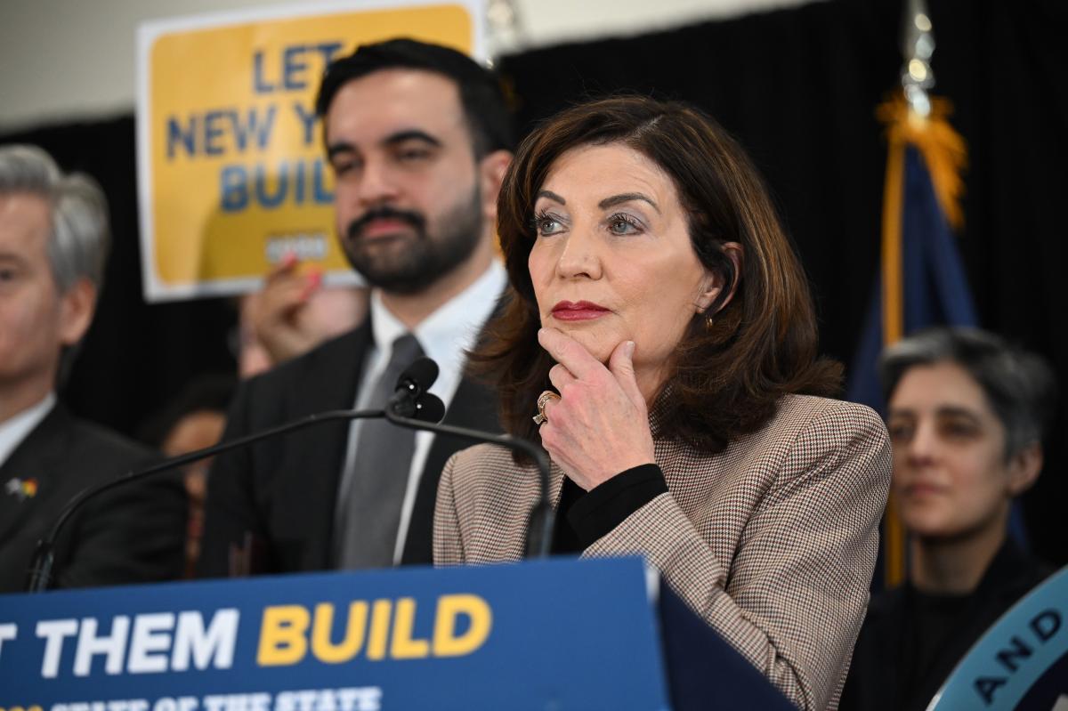 Mamdanis budget ultimatum for Gov. Hochul is a crisis of his own making 1 crop 38535960 79358c