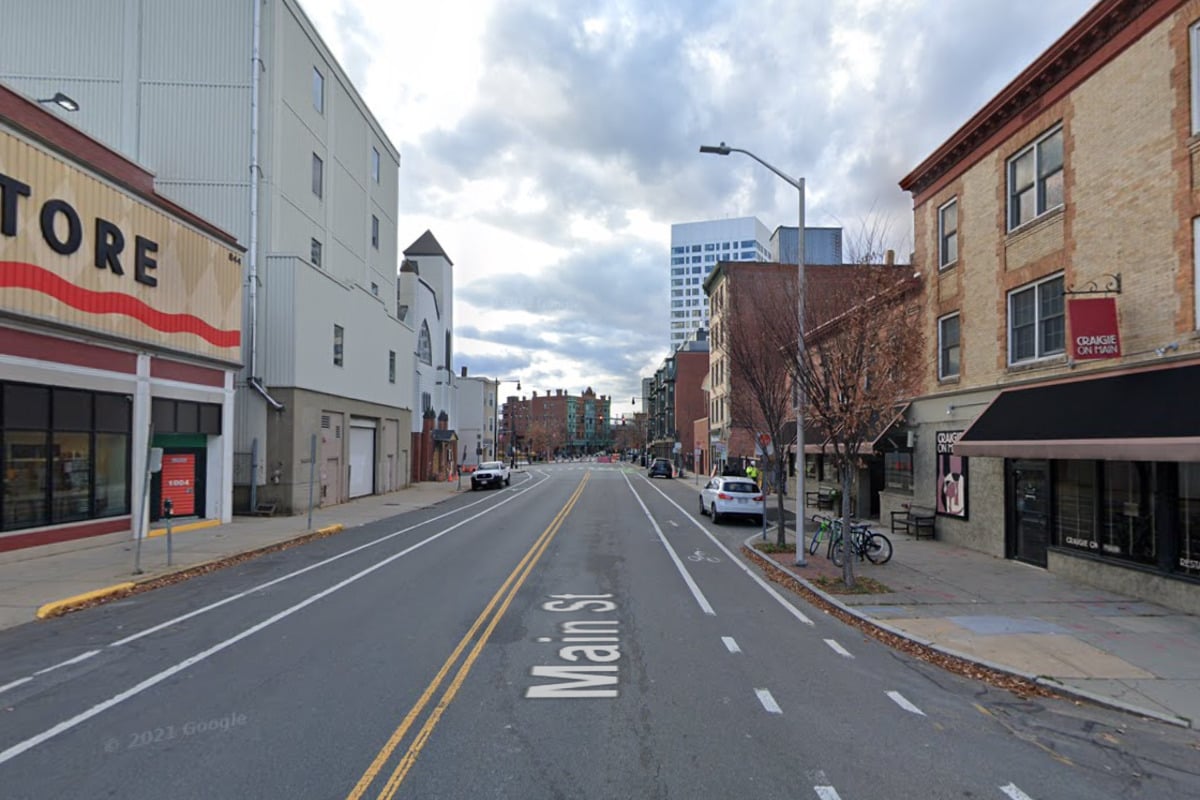 Veg-Obsessed Hotspot Revives a Storied Cambridge Favorite 1 veg obsessed hotspot revives a storied cambridge favorite 3