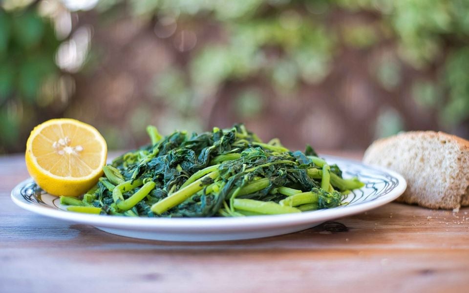 Veganism in Greece: whats it really like during nistia? 1 vlita shutter 960x600 1