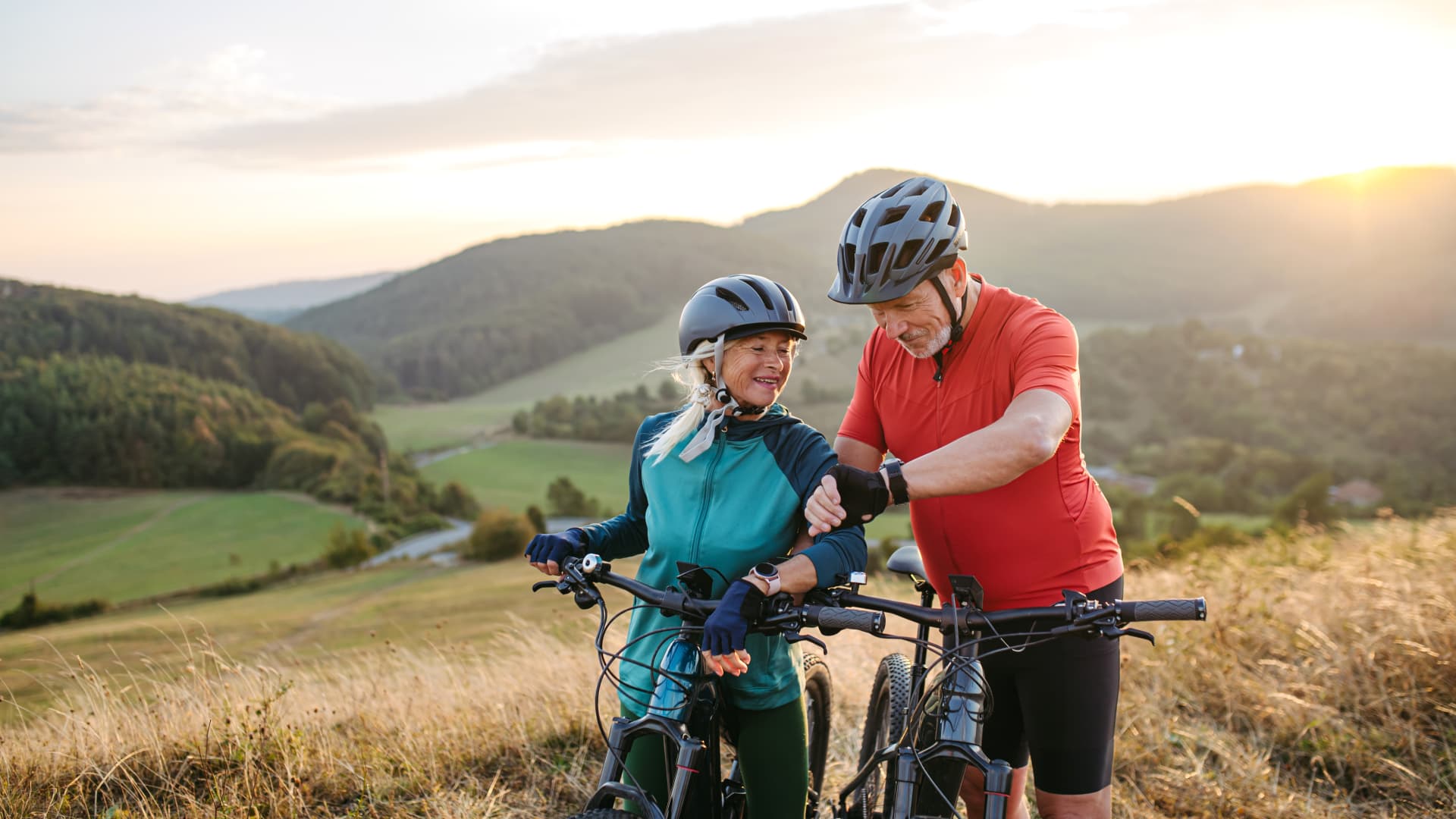 108150914 1748374440204 gettyimages 2173090379 hhhmaturecouplehomegetty2024hhh049