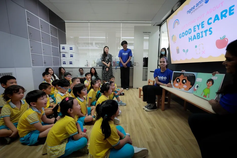 74ebb11e11f063af5bb96384bb153274abceaa98201caac5e6b65ba07ba7ef06