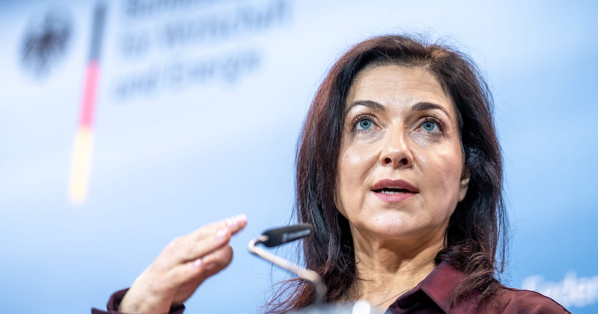 GettyImages 2266843654 scaled 1