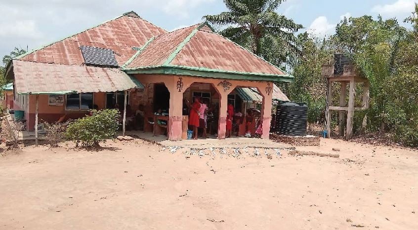 Inside abandoned Ebonyi PHCs where unskilled health workers provide care 1 HW