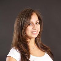 SimoneHarounian 806917153ea24755b68f4c89d2880855