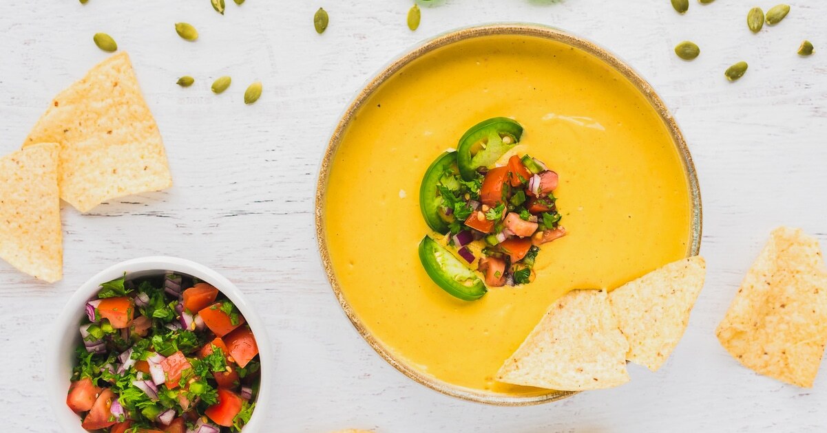 VegNews.VeganQueso
