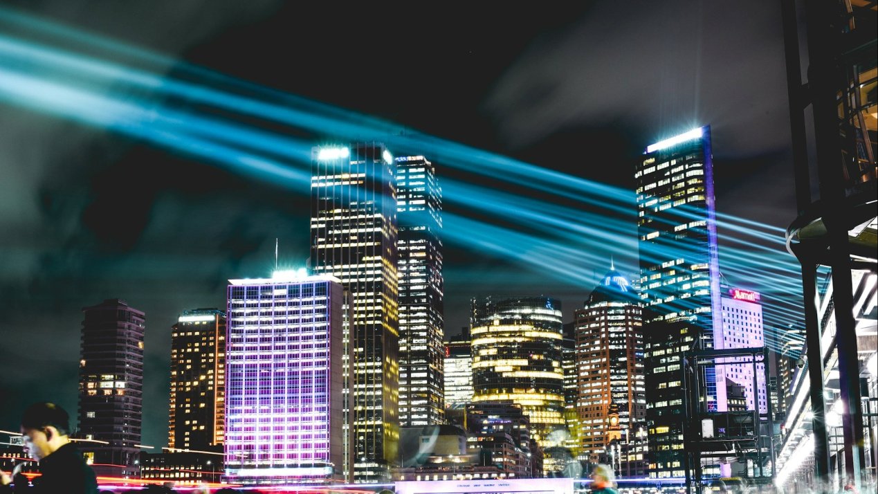 hugh han eT8YmUWJjQ0 unsplash