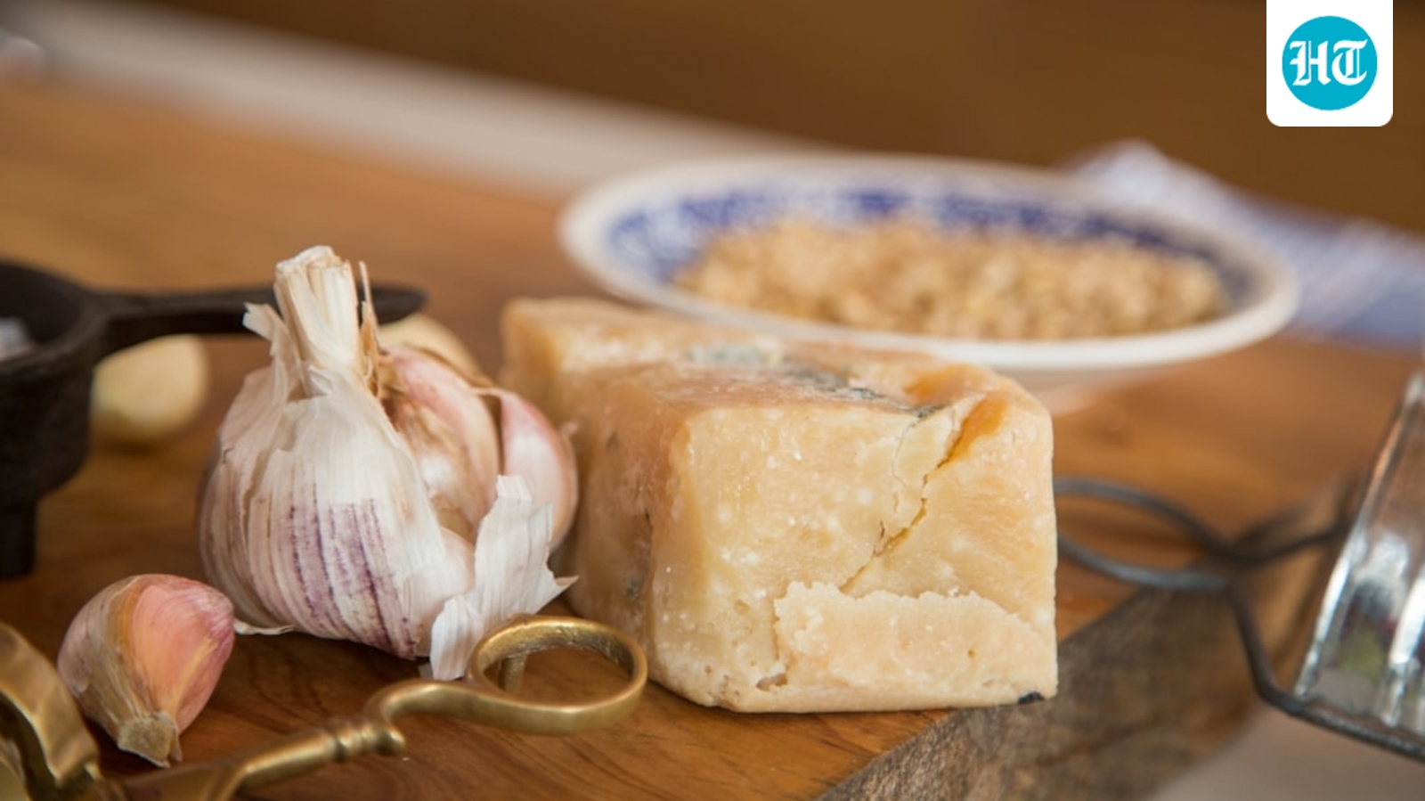 parmesan 1774711407286 1774711407418