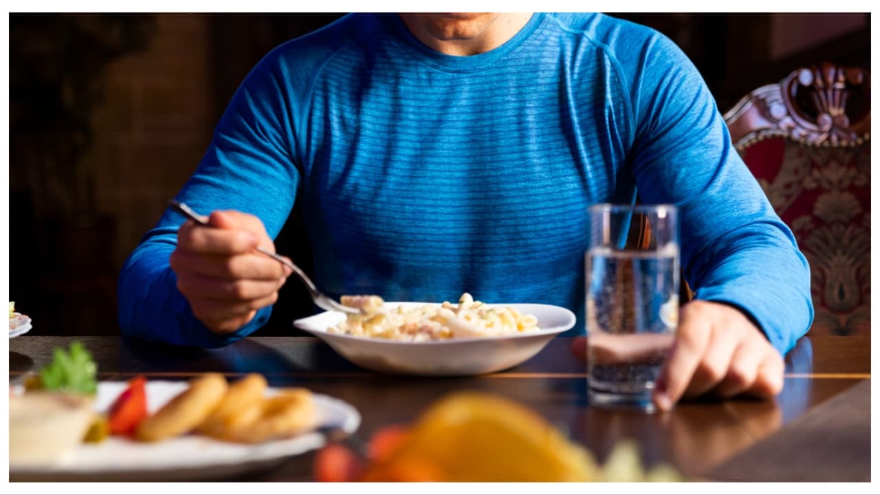 Male Fertility: Guys, These Everyday Foods Could Be Harming Your Chances of Becoming a Dad 5 w 1280h 720format jpgimgid 01kmhyk3vx9ssypjqxc4gkak7qimgname mixcollage 25 mar 2026 01 02 pm 2181 1774424002429