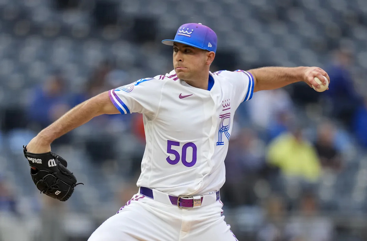 Royals repay White Sox with their own 2-0 victory 1 77f27f01185a22c04d136c0b2e30058e