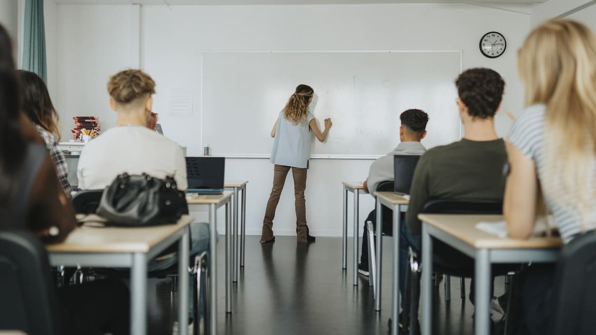 Why your jobs complexity level may affect your risk of dementia 1 NH6ZTLNCSVE7PH2ZY6FMI4ICIM