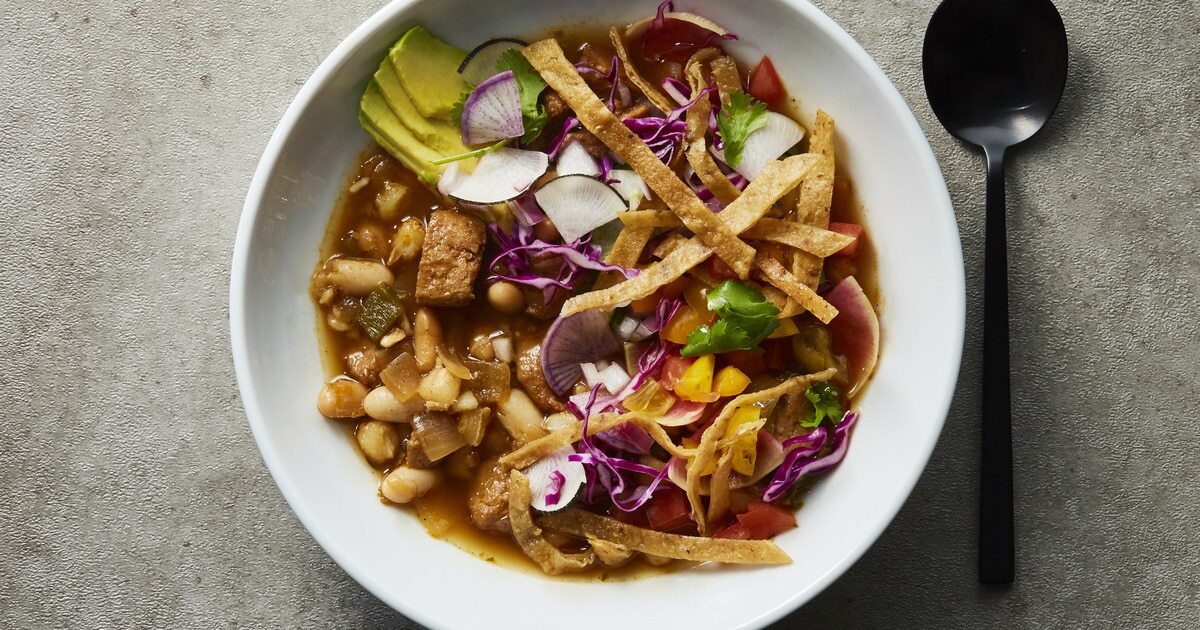 VegNews.SeitanPozole