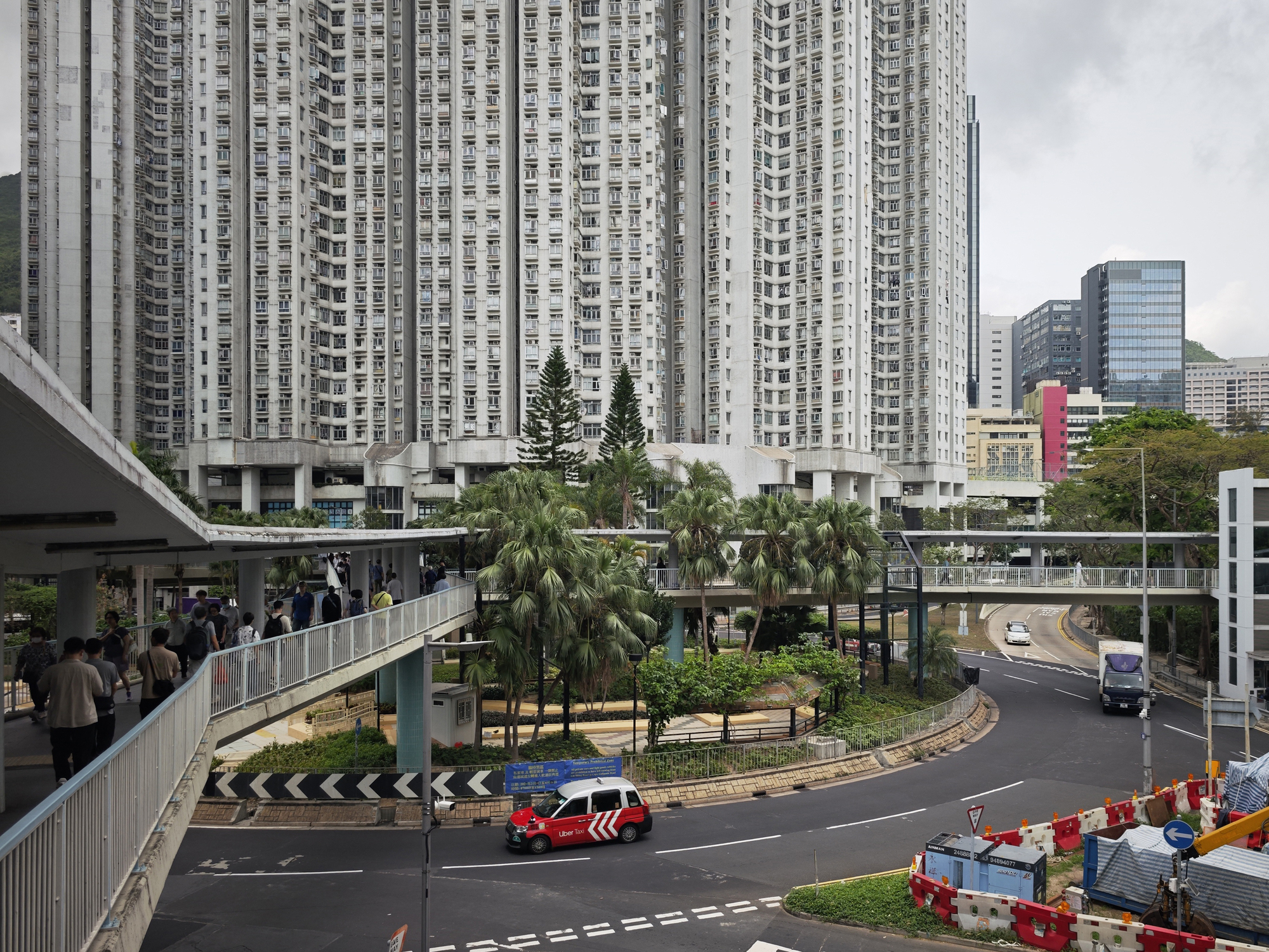 beyond the street climate commerce and the evolution of hong kongs elevated networks 2