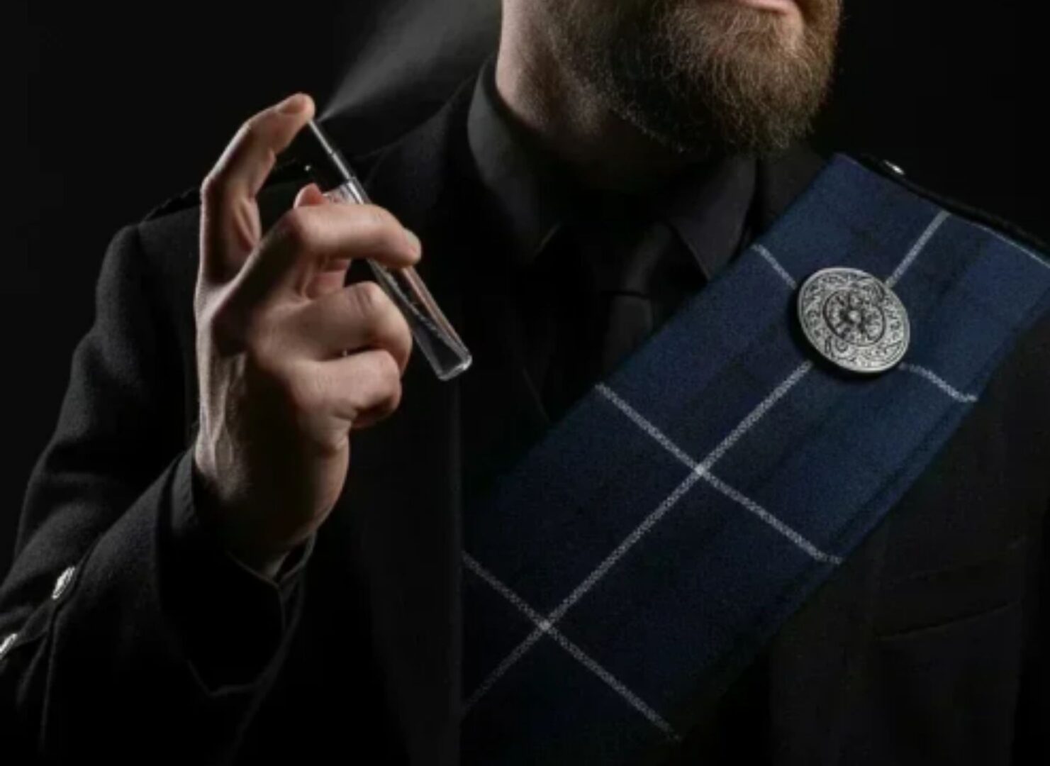 Why Chanel Perfume Samples Are Worth Trying Before You Invest 1 cd perfume social