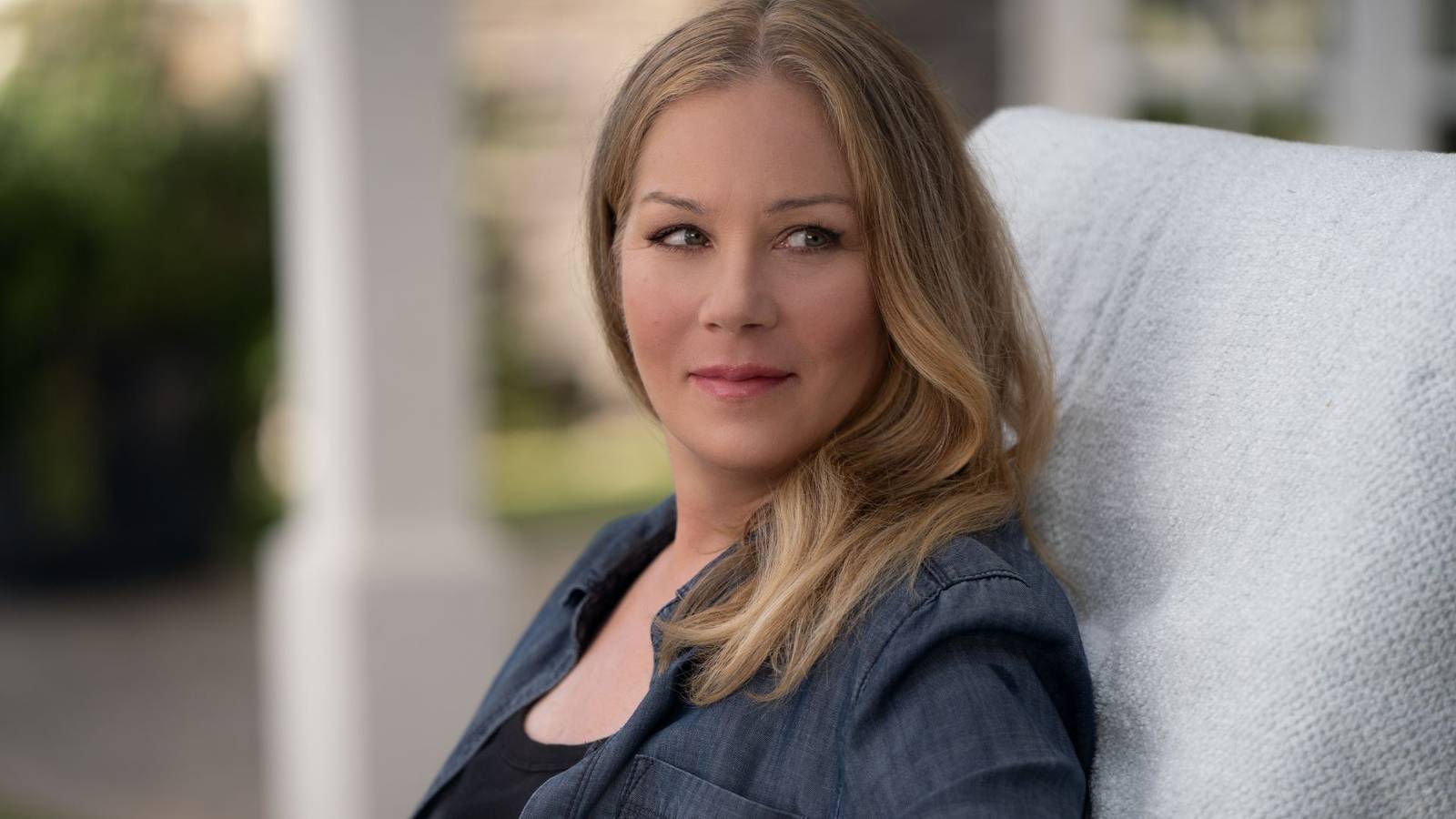 dead to me season 3 christina applegate