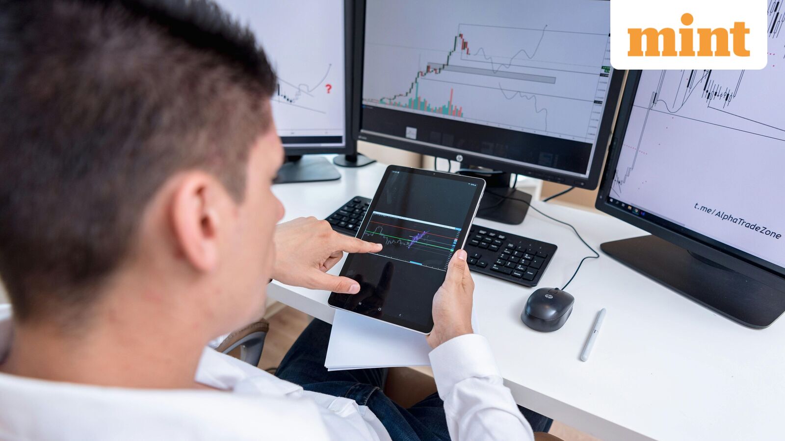 investor 1776436441950 1776436442226